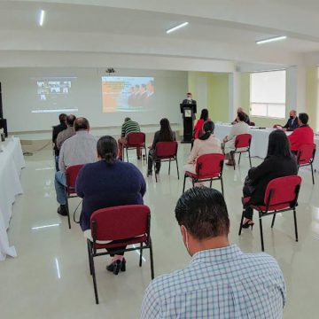 ASIGNA CECYTEZ PUESTOS DIRECTIVOS EN EVENTO PÚBLICO