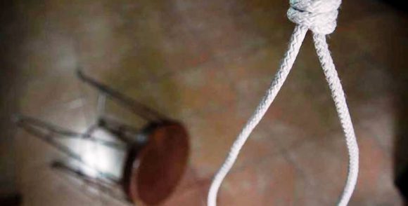 TERMINÓ CON SU VIDA COLGÁNDOSE TERMINÓ CON SU VIDA COLGÁNDOSE