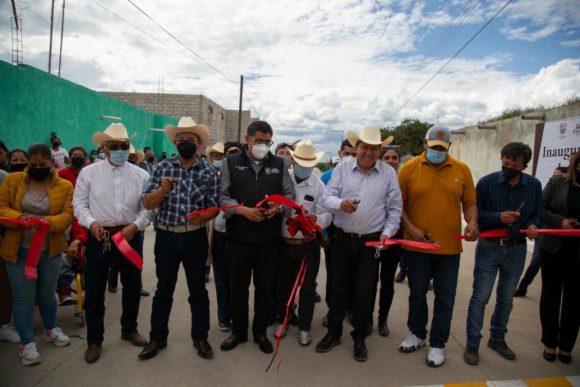 Gobernador David Monreal acompañó al munícipe de Fresnillo, Saúl Monreal, a inaugurar obras