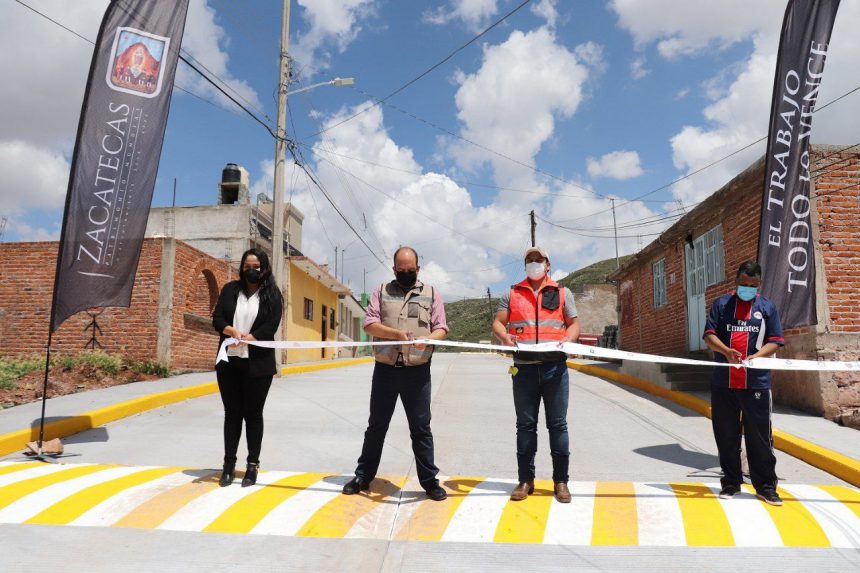 SEGUIMOS CUMPLIENDO COMPROMISOS EN LA ENTREGA DE OBRAS PÚBLICAS DE CALIDAD: SALVADOR ESTRADA GONZÁLEZ