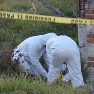 UN HOMBRE MUERTO ES ENCONTRADO EN EL ENTRONQUE DE LA COMUNIDAD MARIANA EN FRESNILLO.