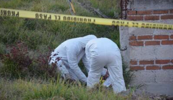 UN HOMBRE MUERTO ES ENCONTRADO EN EL ENTRONQUE DE LA COMUNIDAD MARIANA EN FRESNILLO. UN HOMBRE MUERTO ES ENCONTRADO EN EL ENTRONQUE DE LA COMUNIDAD MARIANA EN FRESNILLO.