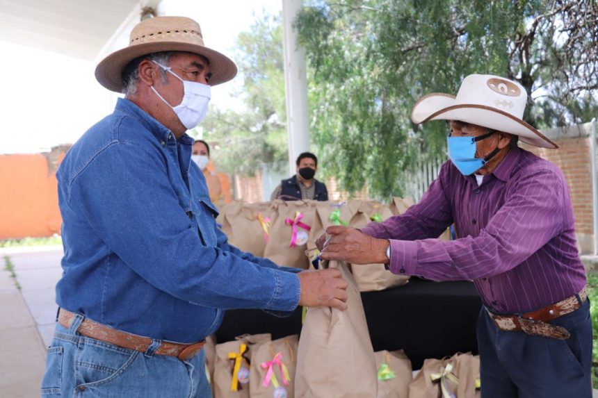 ENTREGA LA ALCALDÍA DE ZACATECAS APOYOS PARA FAMILIAS DE LAS COMUNIDADES