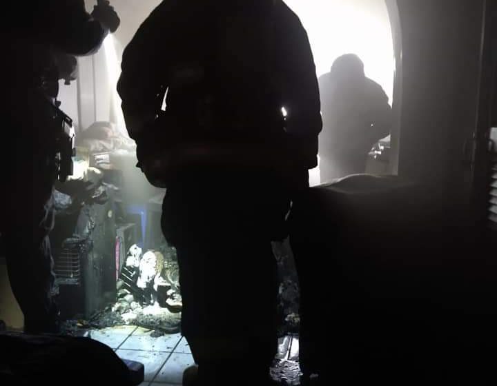 SOFOCAN FUERTE INCENDIO EN CASA HABITACIÓN; NO HUBO HERIDOS