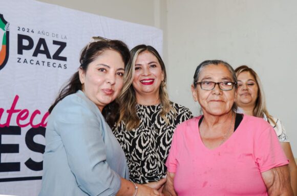 Beneficia Gobierno de Zacatecas a habitantes de Luis Moya con apoyos de asistencia social