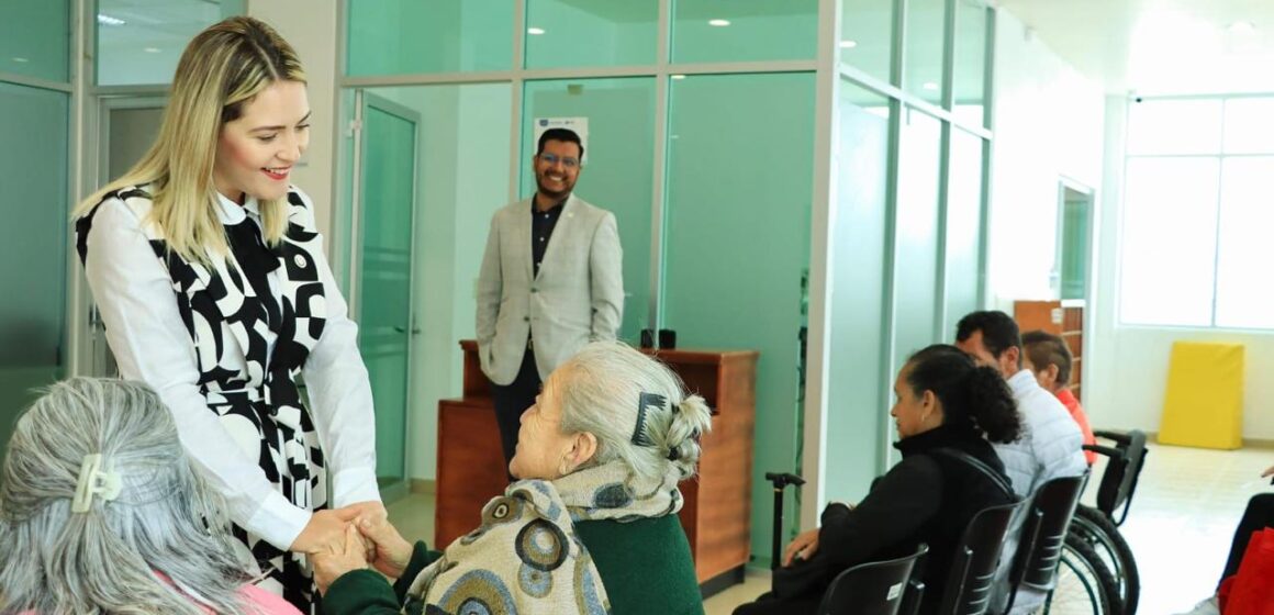 LA UNIDAD BÁSICA DE REHABILITACIÓN DE LA CAPITAL VUELVE A ABRIR SUS PUERTAS PARA DAR ATENCIÓN A LAS FAMILIAS ZACATECANAS