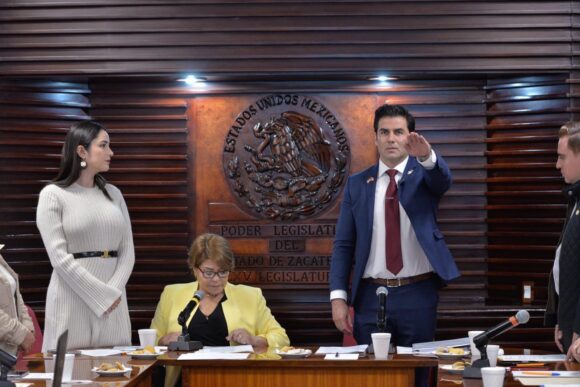 CON OBRAS DE IMPACTO SOCIAL Y EL PROGRAMA DE RESCATE CARRETERO SE ABONA A LA PACIFICACIÓN, PROGRESO Y BIENESTAR DEL ESTADO