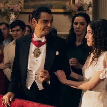 EUGENIO DERBEZ: “DRÁCULA, LA MEJOR VERSIÓN ES EN ESPAÑOL”