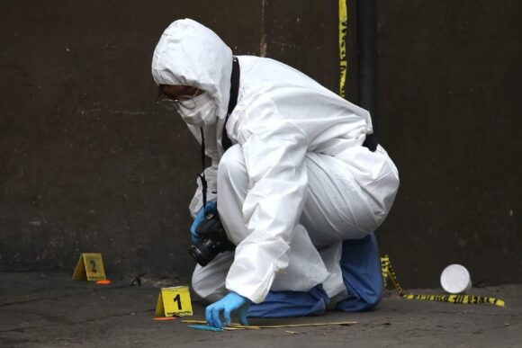 EJÉRCITO Y GUARDIA NACIONAL MATAN A UNA NIÑA, UNA ENFERMERA Y UN JOVEN EN NUEVO LAREDO EJÉRCITO Y GUARDIA NACIONAL MATAN A UNA NIÑA, UNA ENFERMERA Y UN JOVEN EN NUEVO LAREDO