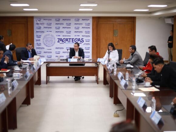 ASUME WENDY GUADALUPE VÁLDEZ ORGANISTA, FACULTADES PARA CELEBRAR CONVENIOS LABORALES