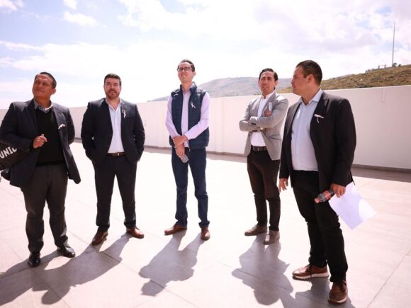 REAFIRMA MIGUEL VARELA SU COMPROMISO CON LA EDUCACIÓN EN VISITA A LA UNID ZACATECAS