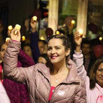 ZACATECAS SE UNE CONTRA EL CANCER DE MAMA EN UNA EMOTIVA MARCHA POR LA VIDA