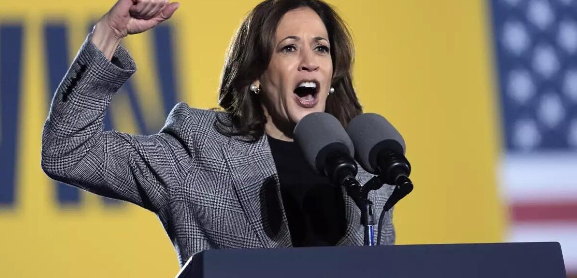 KAMALA HARRIS ENCIENDE 75.000 PERSONAS EN EL MISMO LUGAR DESDE EL QUE TRUMP ANIMÓ A ASALTAR EL CAPITOLIO