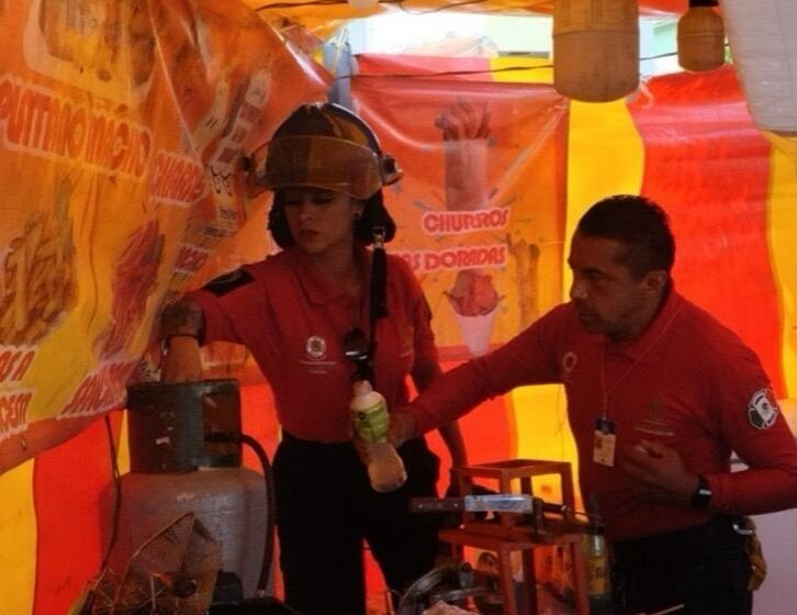 REFUERZA MIGUEL VARELA LA SEGURIDAD EN LOS TIANGUIS DE DÍA DE MUERTOS