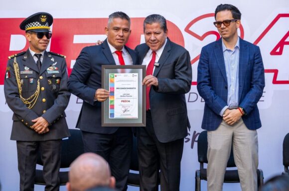 ENTREGA GOBERNADOR DAVID MONREAL ÁVILA EL PREMIO ESTATAL DEL DEPORTE 2024 ENTREGA GOBERNADOR DAVID MONREAL ÁVILA EL PREMIO ESTATAL DEL DEPORTE 2024
