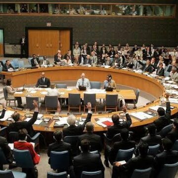 ISRAEL ACUERDA UN CESE DEL FUEGO CON HEZBOLLAH EN EL LÍBANO POR 60 DÍAS