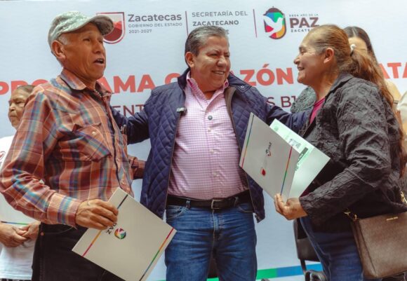 ENTREGA GOBERNADOR DAVID MONREAL VISAS DEL PROGRAMA CORAZÓN DE PLATA