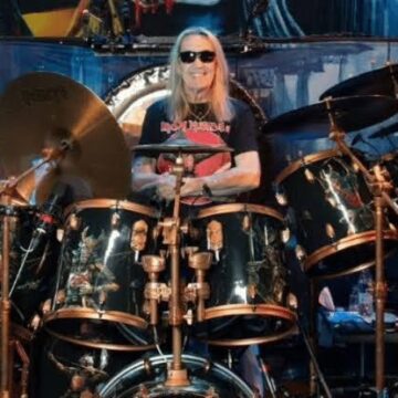 NICKO MCBRAIN, BATERISTA DE IRON MAIDEN, ANUNCIA SU RETIRO DE LOS ESCENARIOS