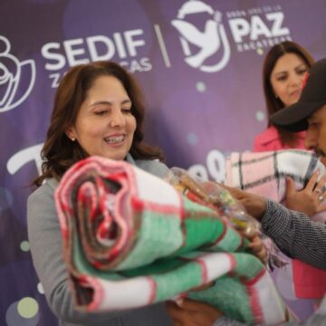 COMO PARTE DEL PROGRAMA INVERNAL, GOBIERNO DE ZACATECAS ENTREGA COBIJAS Y BOLOS A SISTEMAS MUNICIPALES DIF