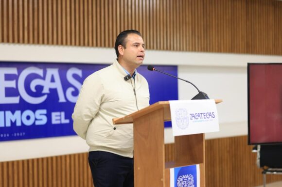 DA A CONOCER MIGUEL VARELA RESULTADOS DE LA AUDITORIA DE JORGE MIRANDA. HAY DESFALCO POR MÁS DE 120 MDP DA A CONOCER MIGUEL VARELA RESULTADOS DE LA AUDITORIA DE JORGE MIRANDA. HAY DESFALCO POR MÁS DE 120 MDP