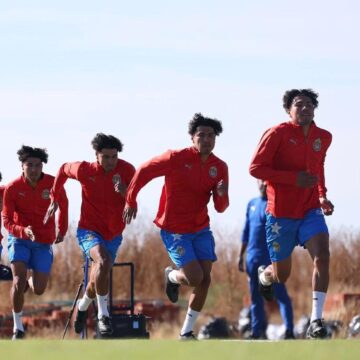 ROBAN AUTO A DOS JUGADORES DE CHIVAS. SE RECUPERÓ