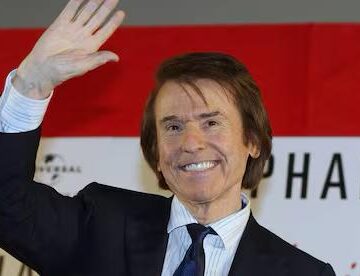 RAPHAEL ES HOSPITALIZADO DE URGENCIA TRAS SUFRIR UN ACCIDENTE CEREBROVASCULAR