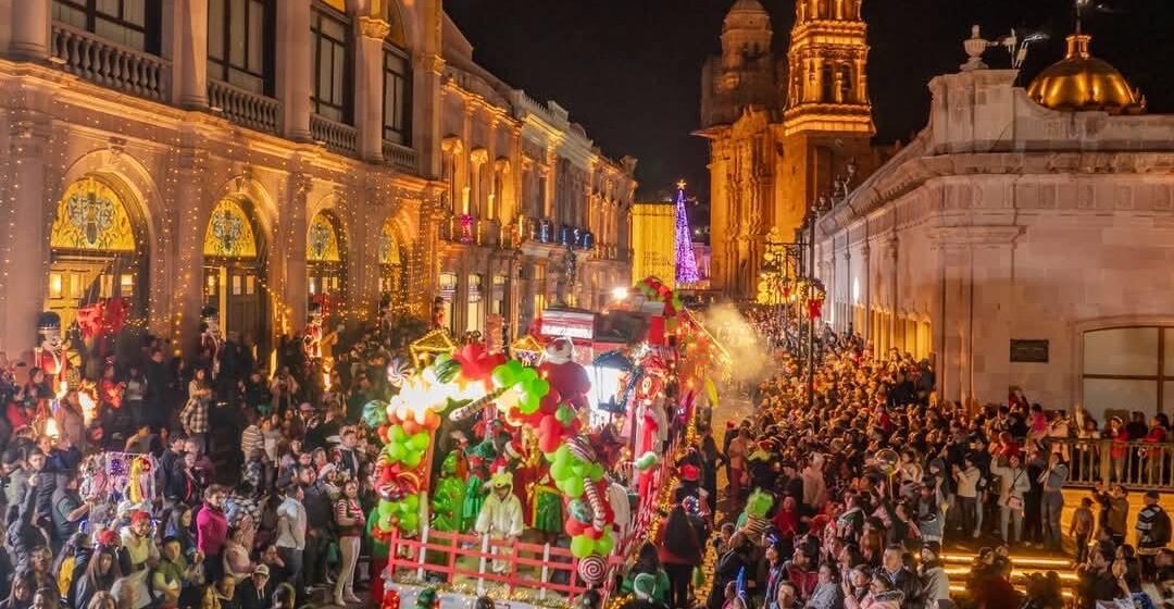MILES DE FAMILIAS DISFRUTAN LA MAGIA DE LA NAVIDAD CON EL DESFILE “JUNTOS SOMOS PAZ” ZACATECAS 2024
