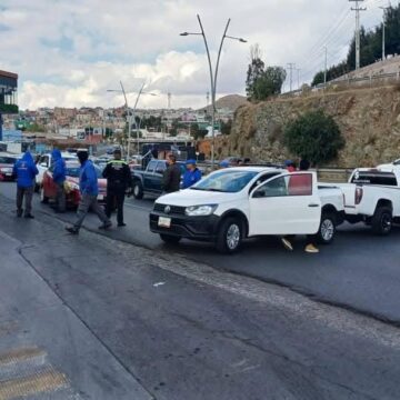 CALZADA HÉROES DE CHAPULTEPEC ES BLOQUEADA, EN PROTESTA POR EL SEGUNDO PISO