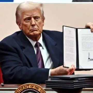 TRUMP FIRMA ÓRDENES EJECUTIVAS PARA DESHACER EL LEGADO DE BIDEN Y DAR UN GIRO RADICAL