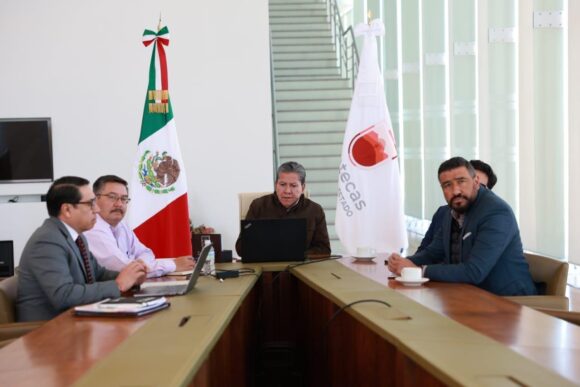 ZACATECAS SE DECLARA EN ATENCIÓN PERMANENTE Y ESTÁ PREPARADO PARA RECIBIR A PAISANOS REPATRIADOS: GOBERNADOR DAVID MONREAL ZACATECAS SE DECLARA EN ATENCIÓN PERMANENTE Y ESTÁ PREPARADO PARA RECIBIR A PAISANOS REPATRIADOS: GOBERNADOR DAVID MONREAL