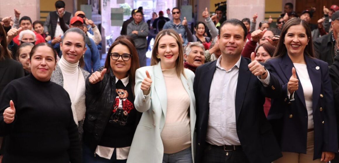 ENTREGA DIF CAPITAL APOYOS ECONÓMICOS DEL PROGRAMA “JUNTOS CONSTRUYENDO LA INCLUSIÓN”
