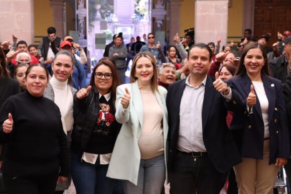 ENTREGA DIF CAPITAL APOYOS ECONÓMICOS DEL PROGRAMA “JUNTOS CONSTRUYENDO LA INCLUSIÓN”