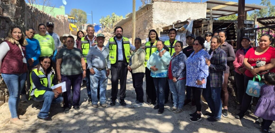 AMPLÍA GOBIERNO DE ZACATECAS RED DE ALCANTARILLADO EN CALERILLA
