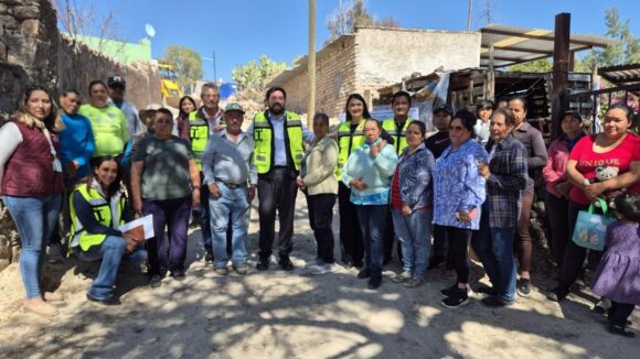 AMPLÍA GOBIERNO DE ZACATECAS RED DE ALCANTARILLADO EN CALERILLA AMPLÍA GOBIERNO DE ZACATECAS RED DE ALCANTARILLADO EN CALERILLA