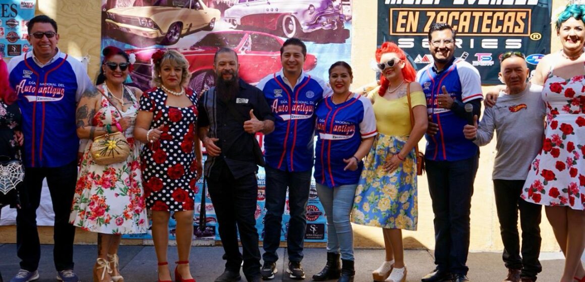 IMPULSA ZACATECAS CAPITAL CONVIVENCIA EN EL EVENTO DE AUTOS ANTIGUOS