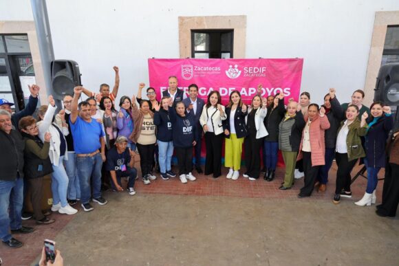 FORTALECE GOBIERNO DE ZACATECAS BIENESTAR COMUNITARIO DE NOCHISTLÁN Y FRESNILLO CON EQUIPAMIENTO PARA CENTROS PILARES FORTALECE GOBIERNO DE ZACATECAS BIENESTAR COMUNITARIO DE NOCHISTLÁN Y FRESNILLO CON EQUIPAMIENTO PARA CENTROS PILARES