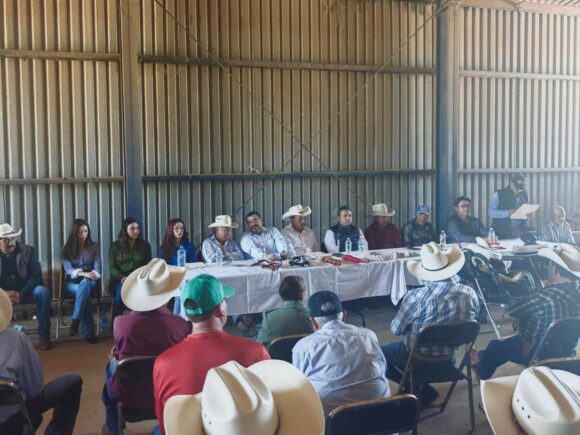 REAFIRMA MIGUEL VARELA COMPROMISO CON EL SECTOR GANADERO