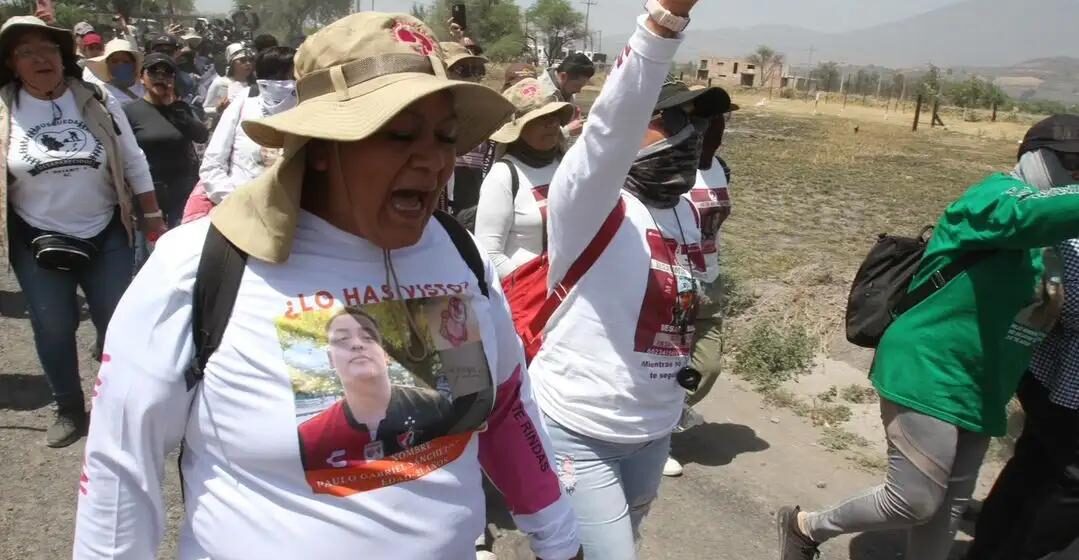 PERSONAS BUSCADORAS INGRESAN AL RANCHO IZAGUIRRE TRAS «ROMPER» CERCO POLICIACO