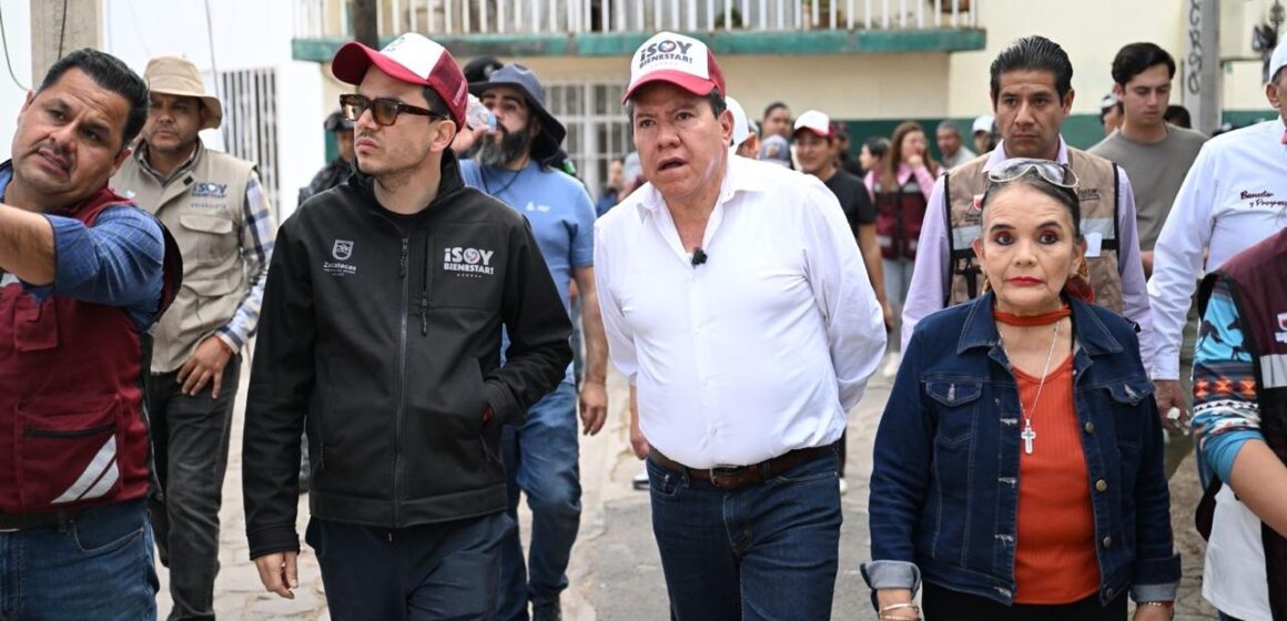 EXTIENDE GOBERNADOR MONREAL, BRIGADA DEL BIENESTAR EN COLONIA TRES CRUCES