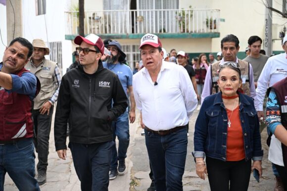 EXTIENDE GOBERNADOR MONREAL, BRIGADA DEL BIENESTAR EN COLONIA TRES CRUCES