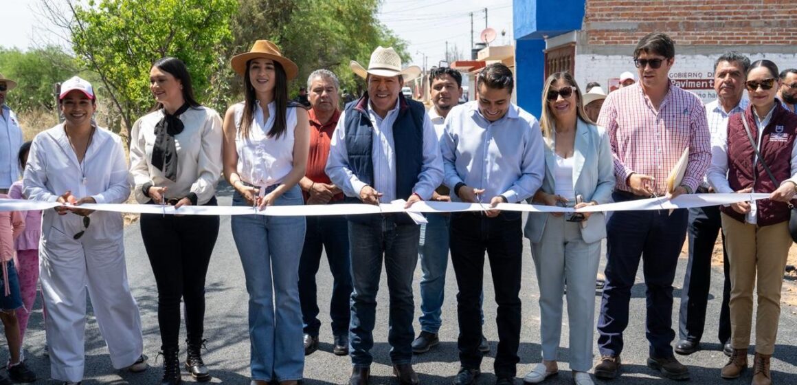 CON INVERSIÓN SUPERIOR A 3.3 MDP, ENTREGA GOBERNADOR DAVID MONREAL INFRAESTRUCTURA EDUCATIVA Y CALLES EN LUIS MOYA