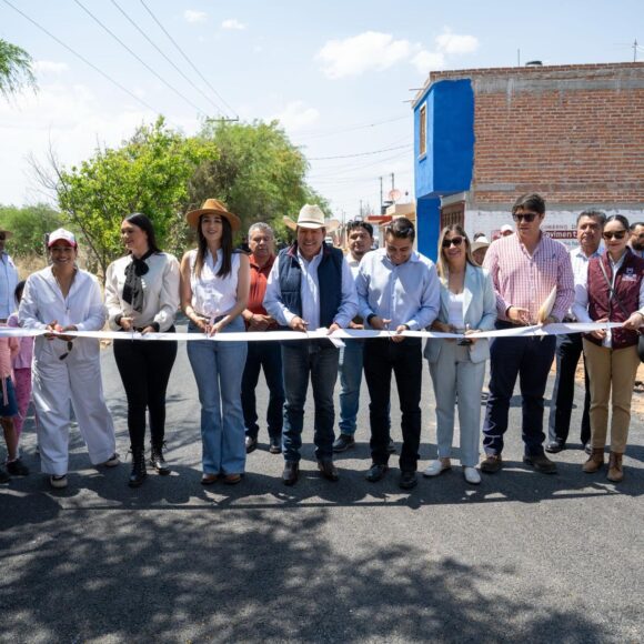 CON INVERSIÓN SUPERIOR A 3.3 MDP, ENTREGA GOBERNADOR DAVID MONREAL INFRAESTRUCTURA EDUCATIVA Y CALLES EN LUIS MOYA CON INVERSIÓN SUPERIOR A 3.3 MDP, ENTREGA GOBERNADOR DAVID MONREAL INFRAESTRUCTURA EDUCATIVA Y CALLES EN LUIS MOYA