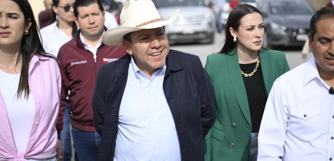 ENTREGA GOBERNADOR DAVID MONREAL CUARTOS-DORMITORIOS A FAMILIAS DEL MUNICIPIO DE GUADALUPE