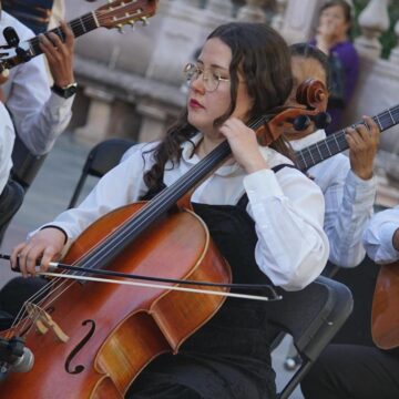 DAN INICIO LAS TRADICIONALES SERENATAS DE ABRIL 2025