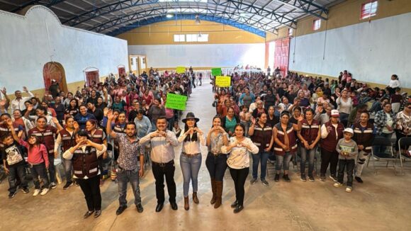 IMPULSA GOBIERNO DE ZACATECAS EL DESARROLLO Y LA UNIDAD COMUNITARIA A TRAVÉS DE APOYOS ALIMENTARIOS IMPULSA GOBIERNO DE ZACATECAS EL DESARROLLO Y LA UNIDAD COMUNITARIA A TRAVÉS DE APOYOS ALIMENTARIOS