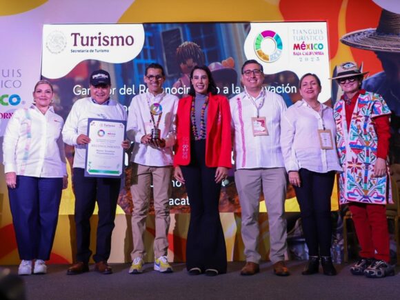 RECIBE ZACATECAS RECONOCIMIENTO A LA INNOVACIÓN DEL PRODUCTO TURÍSTICO MEXICANO 2025 RECIBE ZACATECAS RECONOCIMIENTO A LA INNOVACIÓN DEL PRODUCTO TURÍSTICO MEXICANO 2025