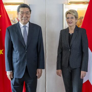 EU Y CHINA ANUNCIAN “PROGRESO SUSTANCIAL” EN PRIMERAS NEGOCIACIONES SOBRE ARANCELES