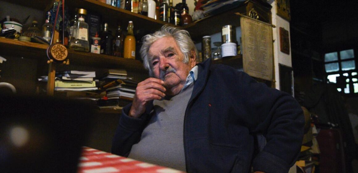 EL EXPRESIDENTE DE URUGUAY, JOSÉ ‘PEPE’ MUJICA, MURIÓ EN MONTEVIDEO A LOS 89 AÑOS, UN AÑO DESPUÉS DE QUE LE DESCUBRIERAN UN TUMOR MALIGNO EN EL ESÓFAGO.
