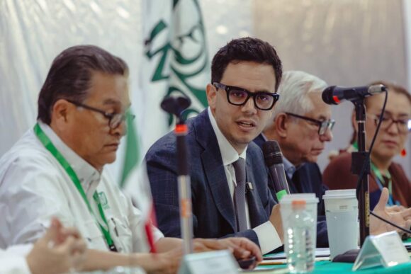 REFRENDA GOBIERNO DE ZACATECAS COMPROMISO CON LA UNIVERSALIZACIÓN DE LA SALUD REFRENDA GOBIERNO DE ZACATECAS COMPROMISO CON LA UNIVERSALIZACIÓN DE LA SALUD