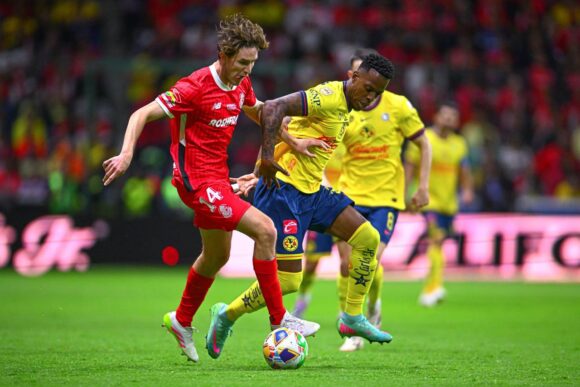 CON ARBITRAJE A MODO, TOLUCA SE CORONA CAMPEÓN